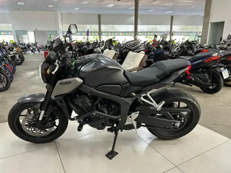 HONDA CB 650 R ABS, Foto 12 HONDA CB 650 R ABS, Foto 12