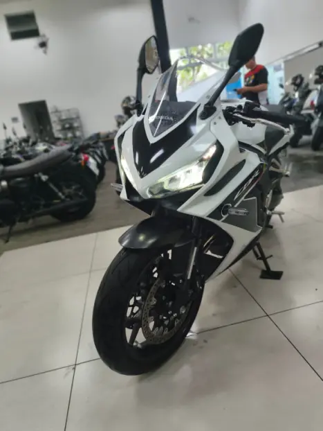 HONDA CB 650 R ABS, Foto 11