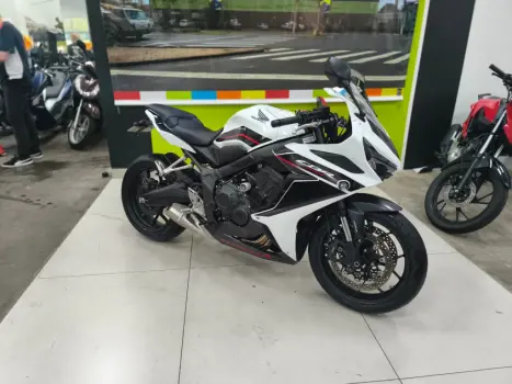 HONDA CB 650 R ABS, Foto 3