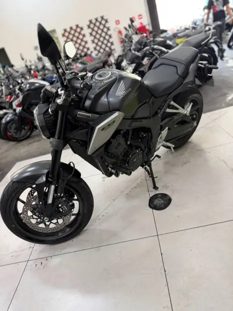 HONDA CB 650 R ABS, Foto 3