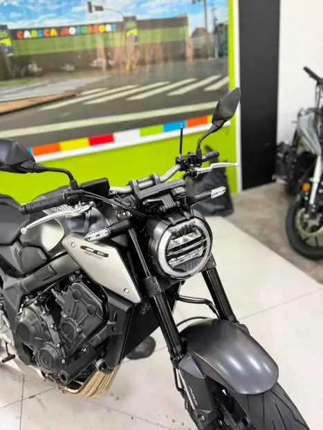 HONDA CB 650 R ABS, Foto 6