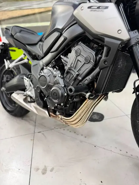 HONDA CB 650 R ABS, Foto 7