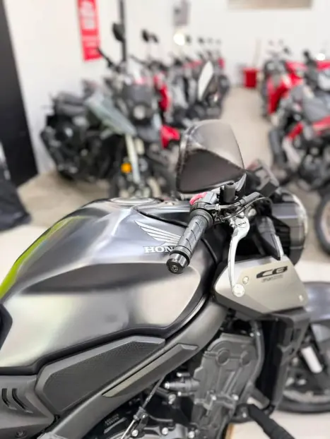 HONDA CB 650 R ABS, Foto 8
