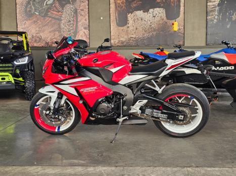 HONDA CBR 1000 RR FIRE BLADE, Foto 2