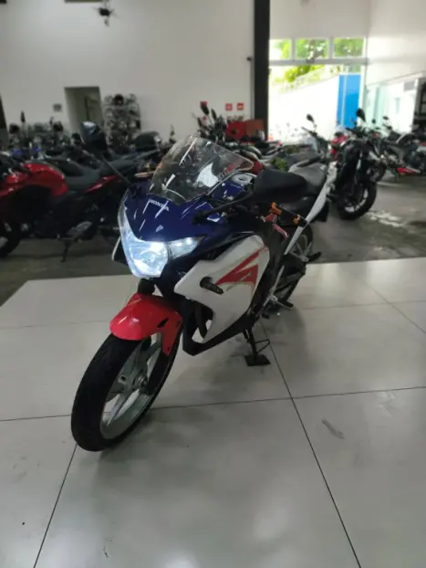 HONDA CBR 250 R, Foto 7