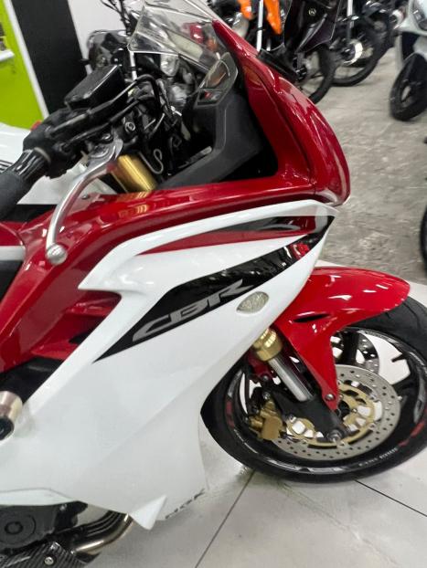 HONDA CBR 600 F , Foto 12
