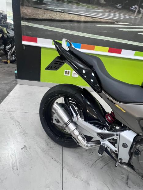 HONDA CBR 600 F , Foto 9