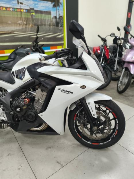 HONDA CBR 650 F , Foto 2