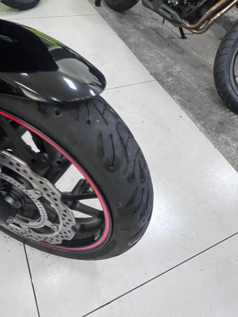 HONDA CBR 650 F , Foto 3