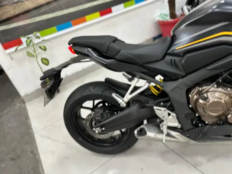 HONDA CBR 650 R ABS, Foto 3