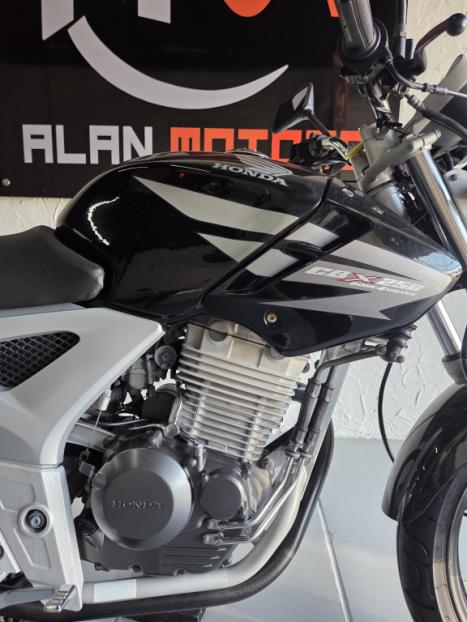 HONDA CBX Twister 250 , Foto 3