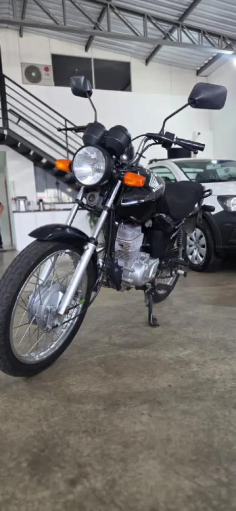 HONDA CG 125 FAN ES, Foto 2