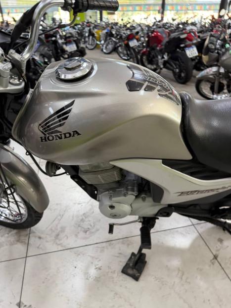 HONDA CG 150 TITAN ES, Foto 4