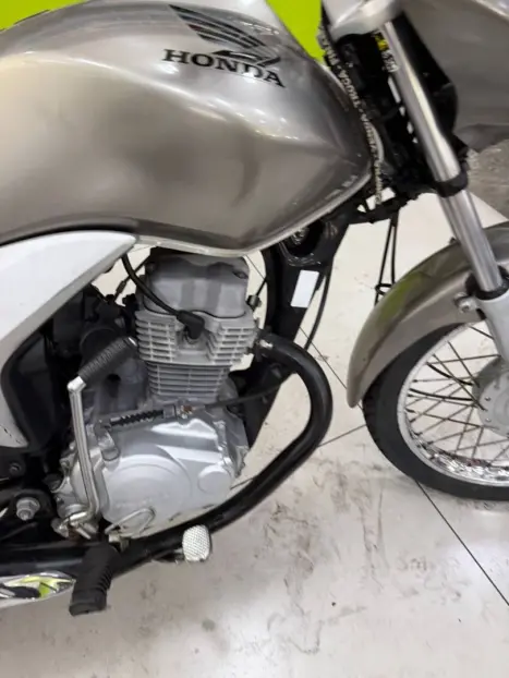 HONDA CG 150 TITAN ES, Foto 13