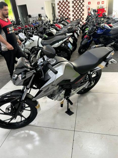 HONDA CG 160 FAN, Foto 2