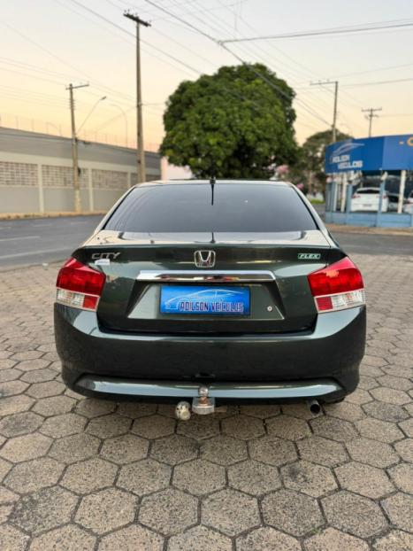 HONDA City Hatch 1.5 16V 4P FLEX EX AUTOM�TICO CVT, Foto 5