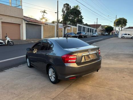 HONDA City Hatch 1.5 16V 4P FLEX LX AUTOM�TICO CVT, Foto 5