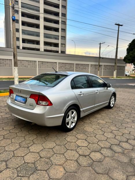 HONDA Civic 1.8 16V 4P FLEX LXS AUTOMTICO, Foto 4