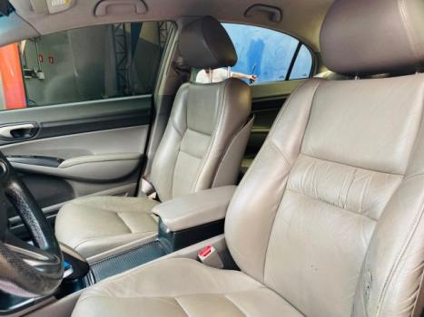 HONDA Civic 1.8 16V 4P FLEX LXS AUTOM�TICO, Foto 4