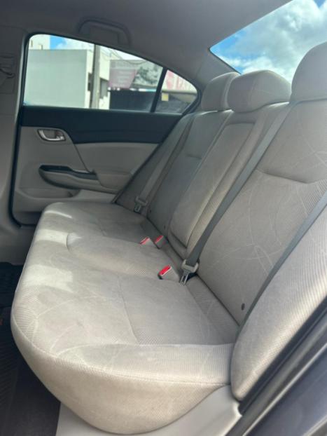 HONDA Civic 1.8 16V 4P FLEX LXS AUTOM�TICO, Foto 8