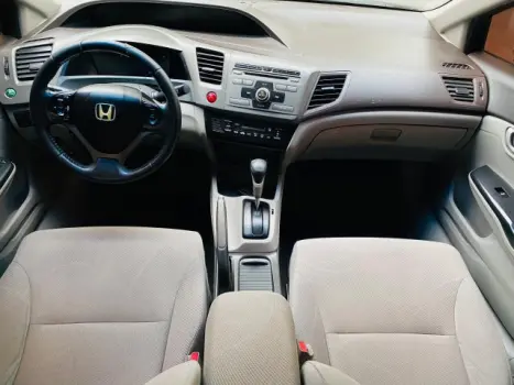 HONDA Civic 1.8 16V 4P FLEX LXS AUTOMÁTICO, Foto 5