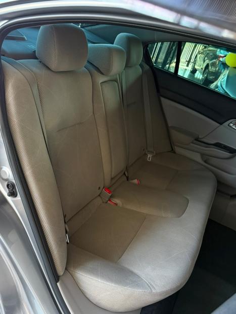 HONDA Civic 1.8 16V 4P FLEX LXS AUTOM�TICO, Foto 17