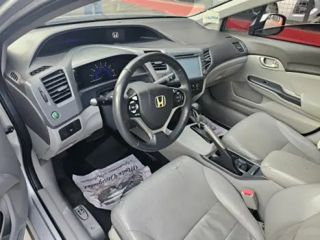 HONDA Civic 1.8 16V 4P FLEX LXS AUTOM�TICO, Foto 3