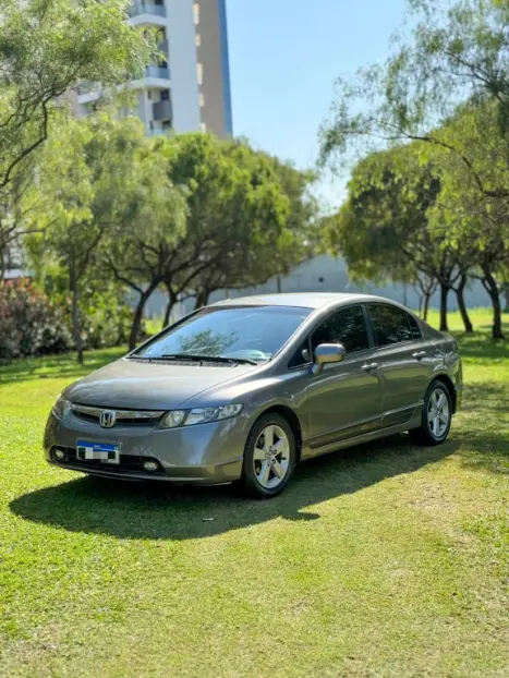HONDA Civic 1.8 16V 4P FLEX LXS AUTOM�TICO, Foto 1