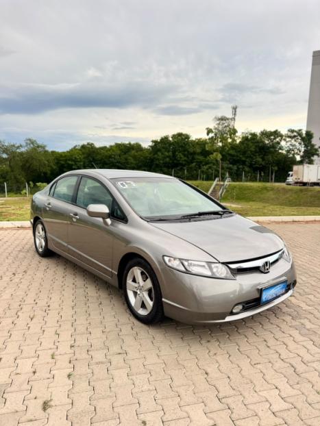 HONDA Civic 1.8 16V 4P LX AUTOMÁTICO, Foto 3