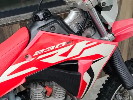 HONDA CRF 230 F, Foto 7