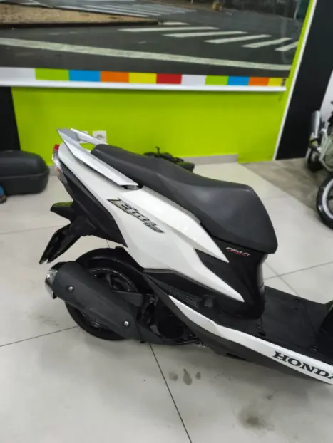 HONDA Elite 125 , Foto 4