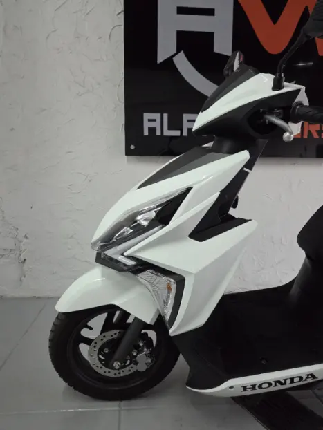 HONDA Elite 125 , Foto 2