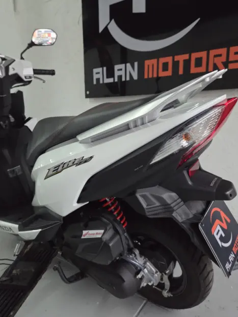HONDA Elite 125 , Foto 3