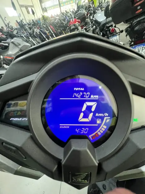 HONDA Elite 125 , Foto 4