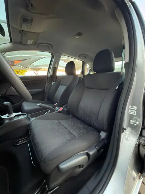 HONDA Fit 1.4 16V 4P LX FLEX AUTOM�TICO, Foto 19