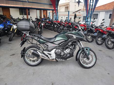 HONDA NC 750 X ABS, Foto 1