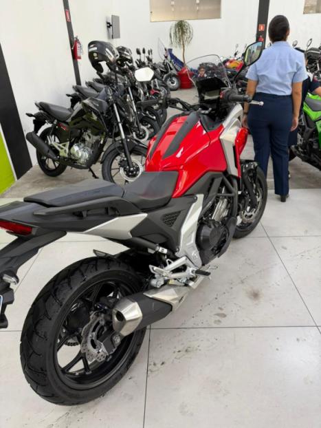 HONDA NC 750 X ABS, Foto 4