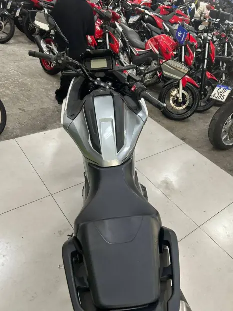 HONDA NC 750 X ABS, Foto 4