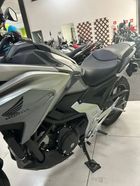 HONDA NC 750 X ABS, Foto 5