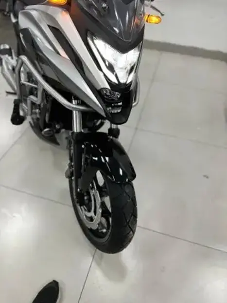 HONDA NC 750 X ABS, Foto 3