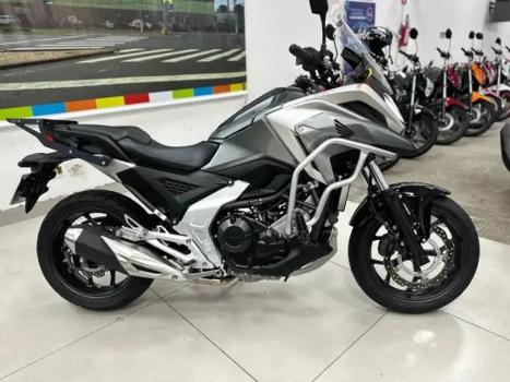 HONDA NC 750 X ABS, Foto 1