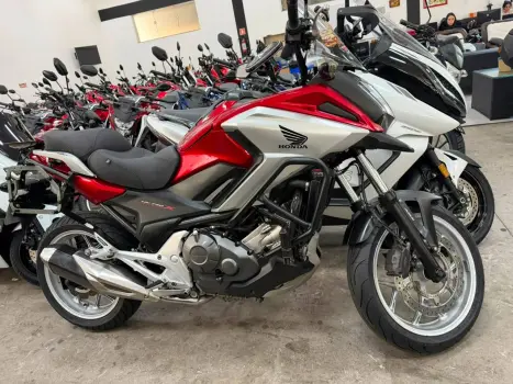 HONDA NC 750 X ABS, Foto 1