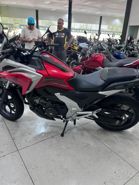 HONDA NC 750 X ABS, Foto 5