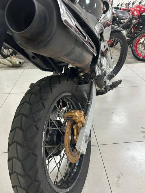 HONDA NX Falcon 400, Foto 3