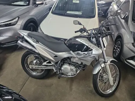 HONDA NX Falcon 400, Foto 2