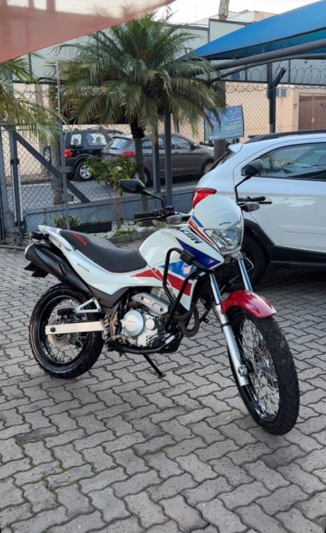 HONDA NX Falcon 400, Foto 6