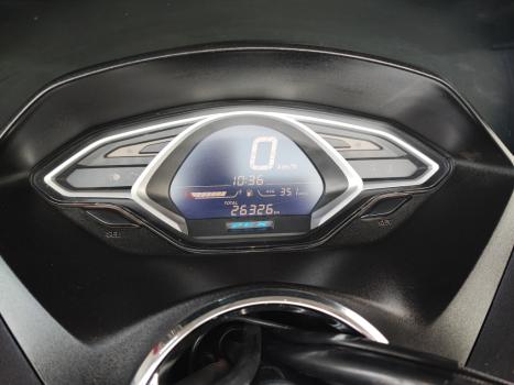 HONDA PCX 150 DLX, Foto 2