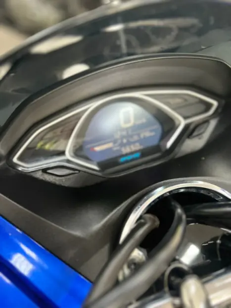 HONDA PCX 150 DLX, Foto 2