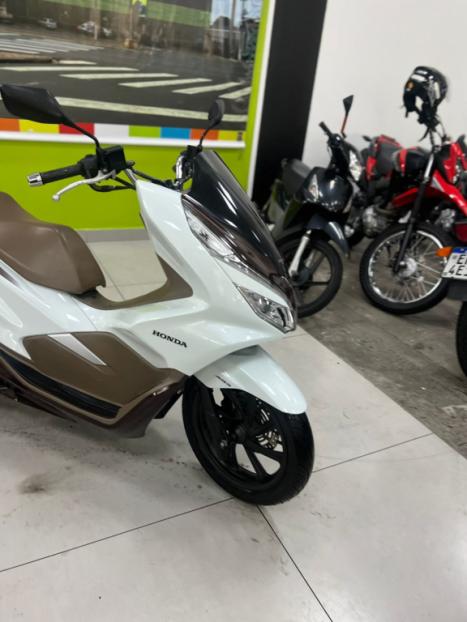 HONDA PCX 150 DLX, Foto 5