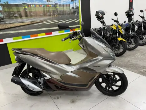 HONDA PCX 150 DLX, Foto 12